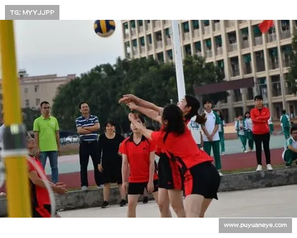 2024赛季女中超联赛铿锵玫瑰绿茵场奋勇拼搏绽放巾帼风采